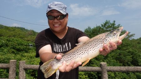 フィッシングレイクたかみや 釣果