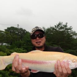 フィッシングレイクたかみや 釣果