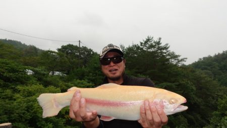 フィッシングレイクたかみや 釣果