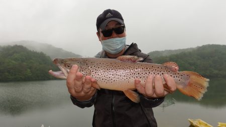 フィッシングレイクたかみや 釣果