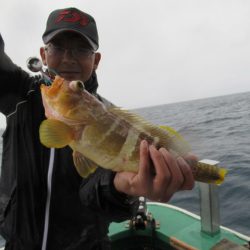 真祐丸 (しんゆうまる) 釣果