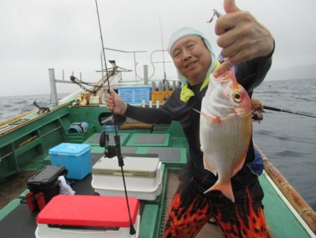 真祐丸 (しんゆうまる) 釣果