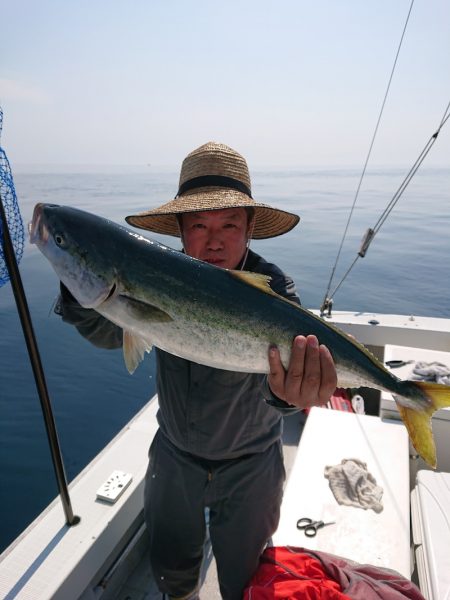 エンペラー 釣果