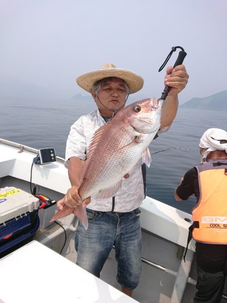 エンペラー 釣果