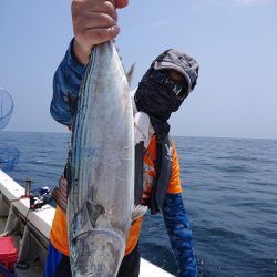 エンペラー 釣果