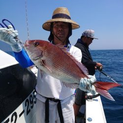 エンペラー 釣果