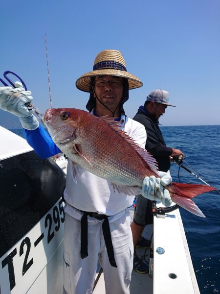 エンペラー 釣果