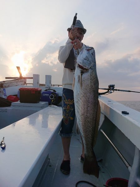エンペラー 釣果