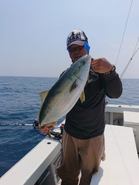 エンペラー 釣果