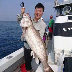 エンペラー 釣果