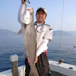 エンペラー 釣果