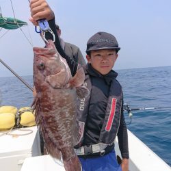 エンペラー 釣果