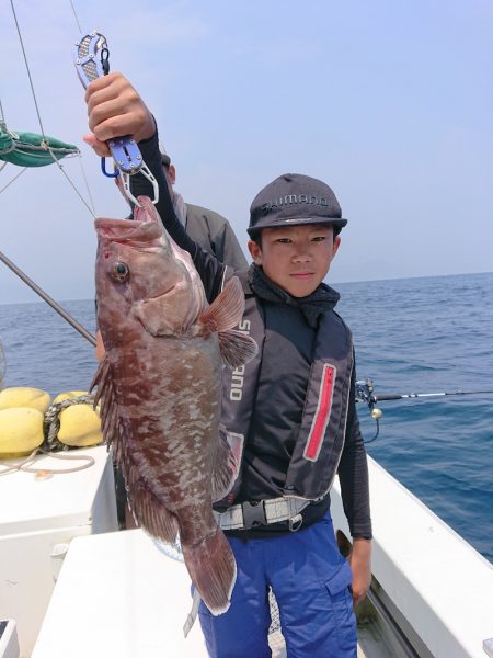 エンペラー 釣果