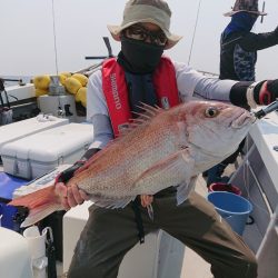 エンペラー 釣果