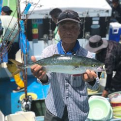 丸万釣船 釣果