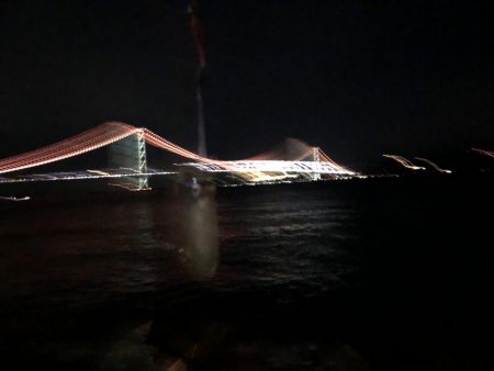 祝日は何処も激混み