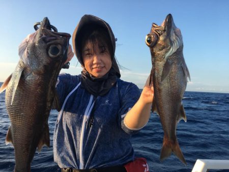 クーラー満タン　中深海　激ウマ黒ムツ釣り　…