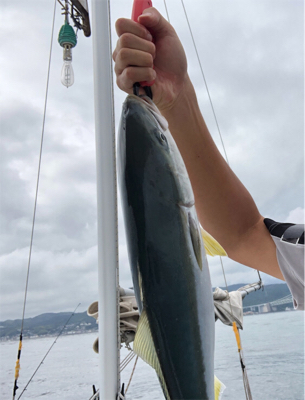 初めて船で魚釣り