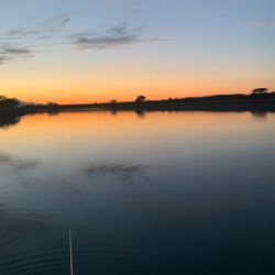 連休で人ばかり。釣れない!