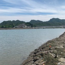 連休で人ばかり。釣れない!