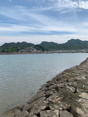 連休で人ばかり。釣れない!