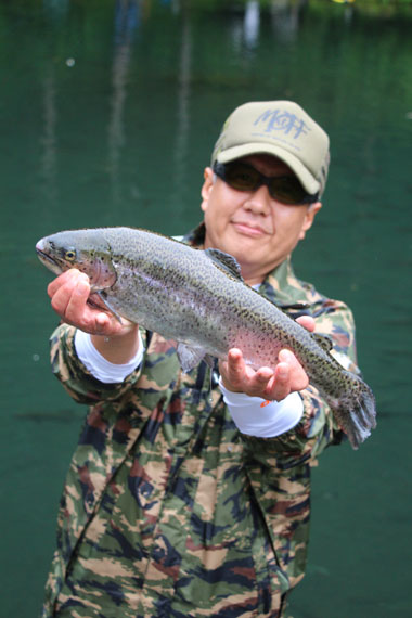 小菅トラウトガーデン 釣果