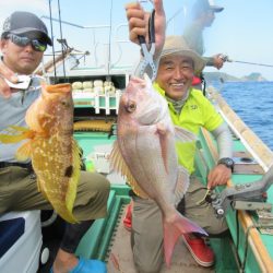 真祐丸 (しんゆうまる) 釣果