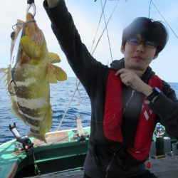 真祐丸 (しんゆうまる) 釣果