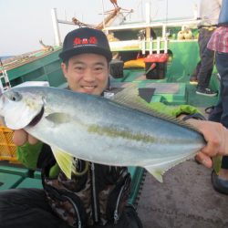 真祐丸 (しんゆうまる) 釣果