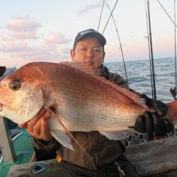 真祐丸 (しんゆうまる) 釣果