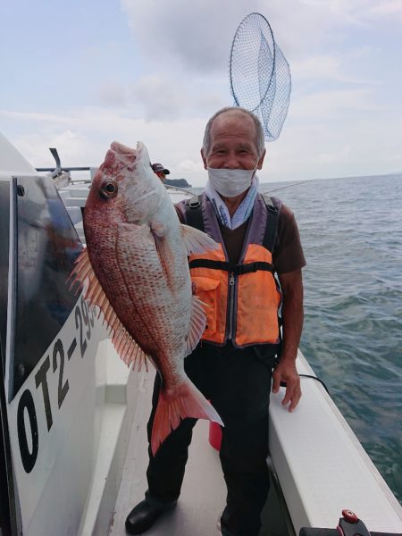 エンペラー 釣果