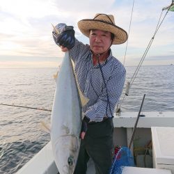 エンペラー 釣果