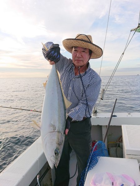 エンペラー 釣果