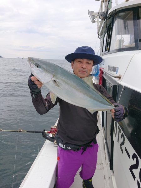 エンペラー 釣果