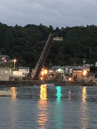 可動橋を眺めながら