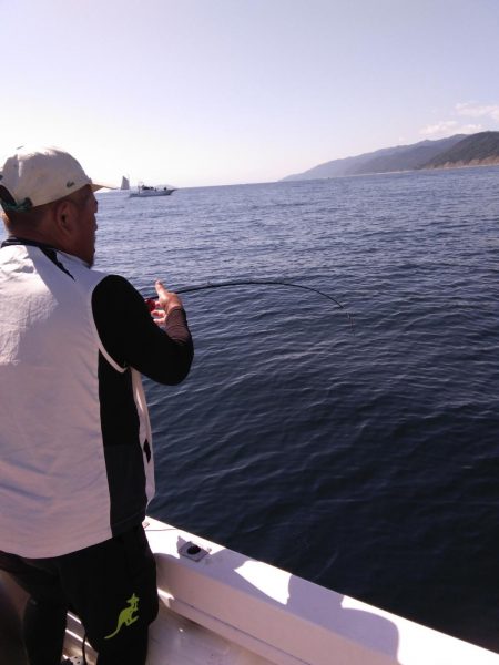 遊漁船SOUTH 10/2釣果