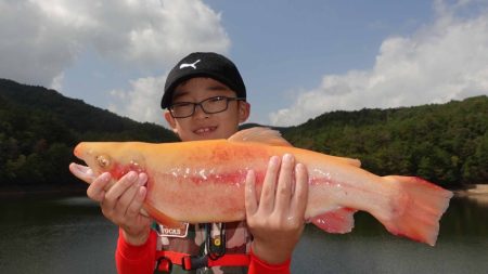 フィッシングレイクたかみや 釣果