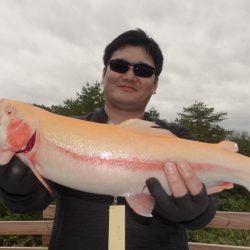 フィッシングレイクたかみや 釣果