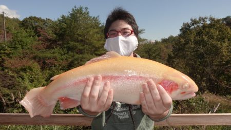 フィッシングレイクたかみや 釣果