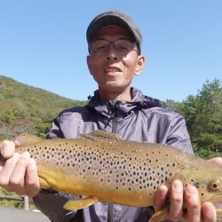 フィッシングレイクたかみや 釣果