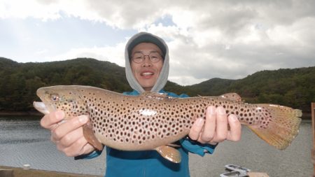 フィッシングレイクたかみや 釣果