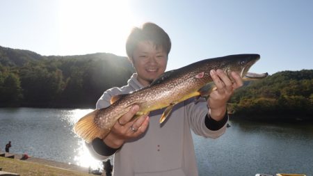 フィッシングレイクたかみや 釣果