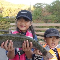 フィッシングレイクたかみや 釣果