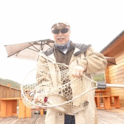 フィッシングレイクたかみや 釣果