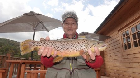 フィッシングレイクたかみや 釣果