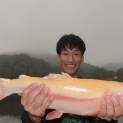 フィッシングレイクたかみや 釣果