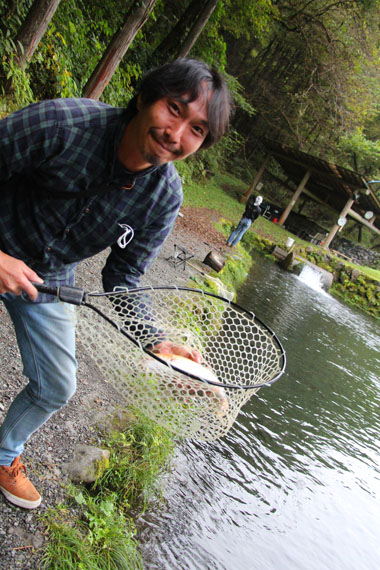 小菅トラウトガーデン 釣果