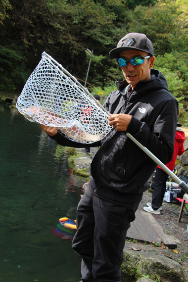 小菅トラウトガーデン 釣果