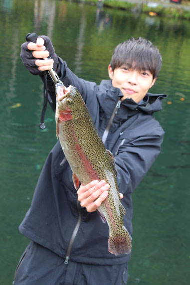 小菅トラウトガーデン 釣果