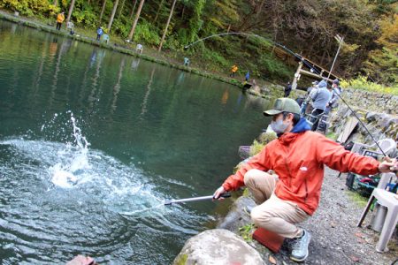 小菅トラウトガーデン 釣果